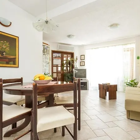 Apartment Varos